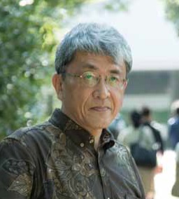 橋本健二